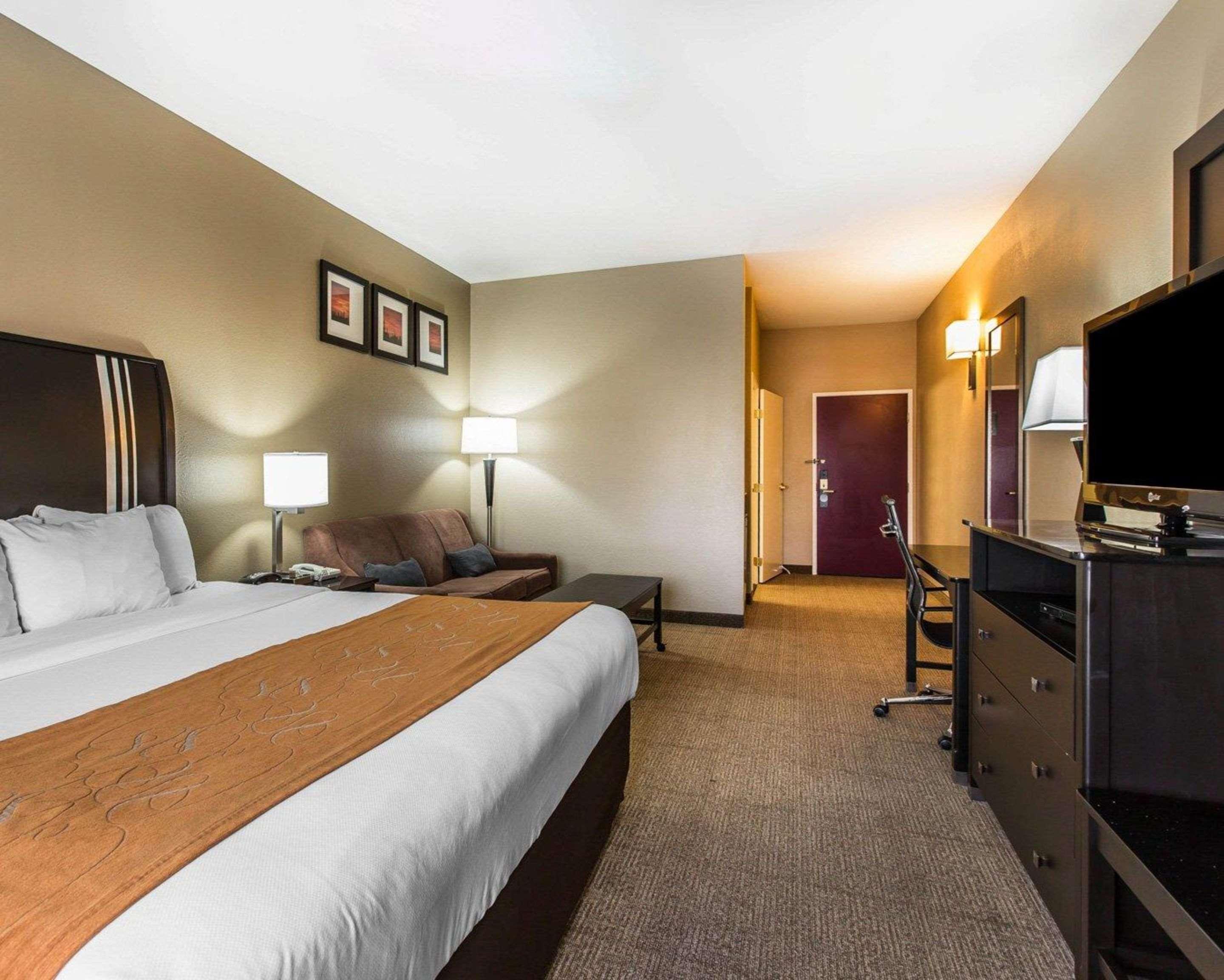 Comfort Suites Bakersfield Kültér fotó