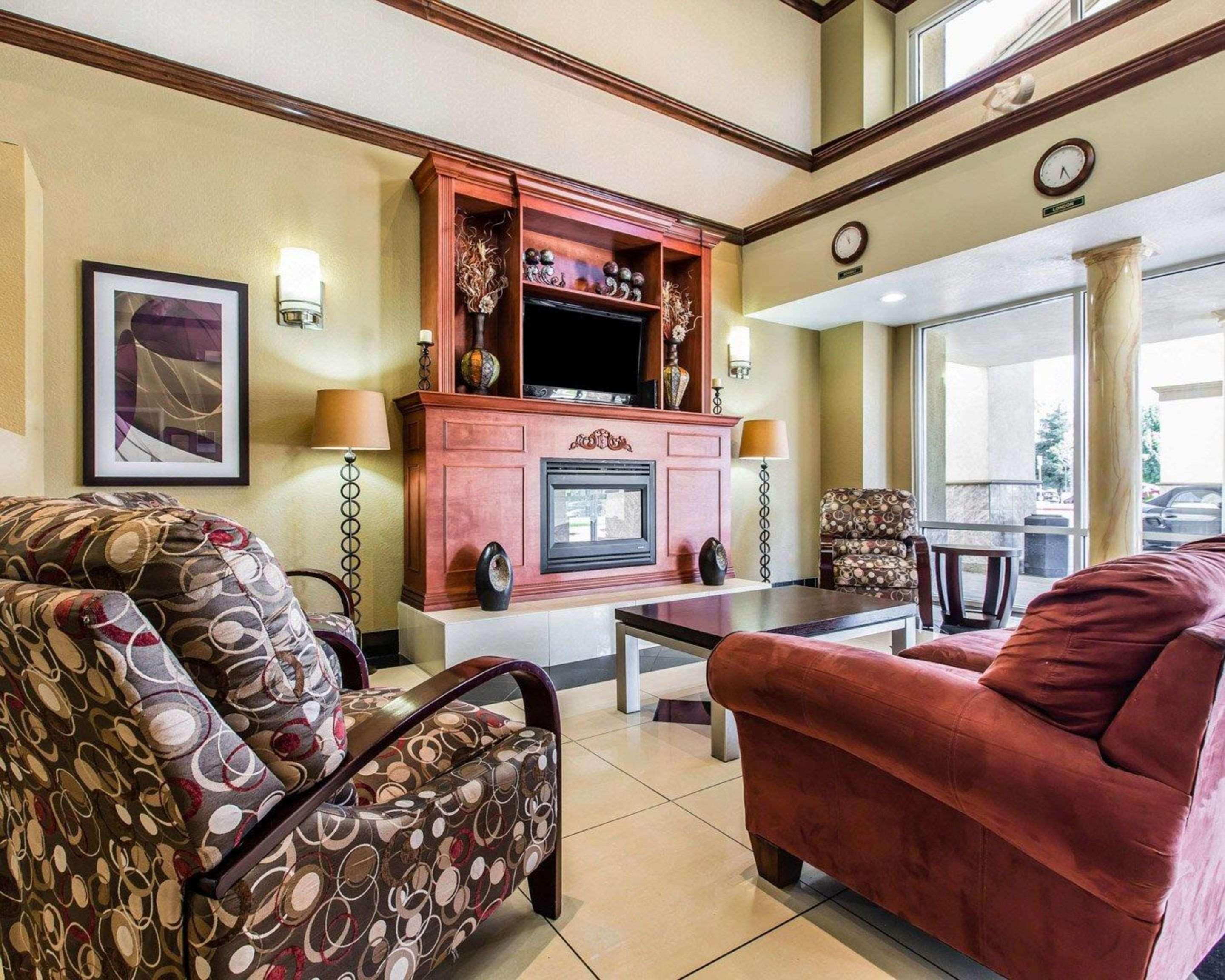 Comfort Suites Bakersfield Kültér fotó