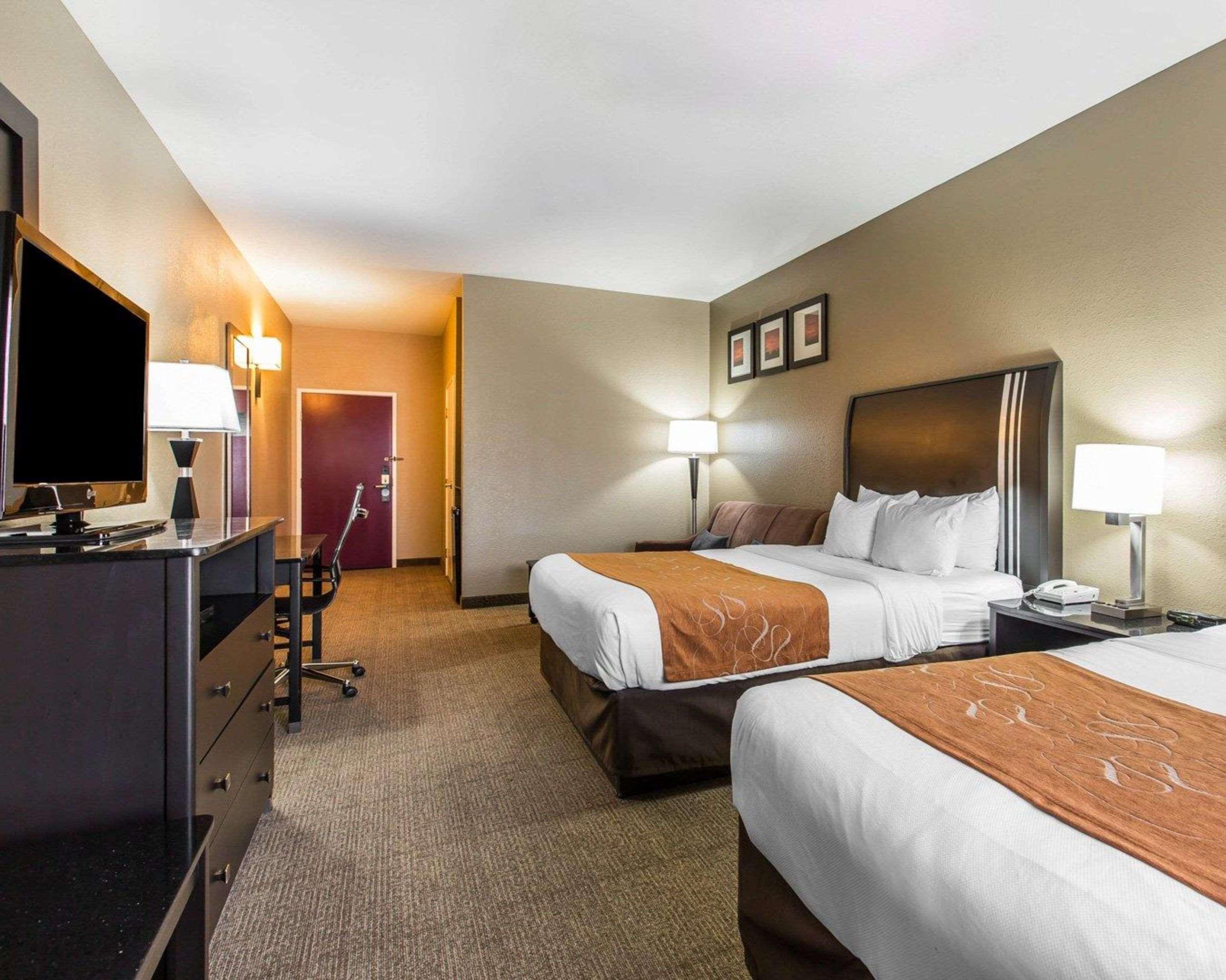 Comfort Suites Bakersfield Kültér fotó