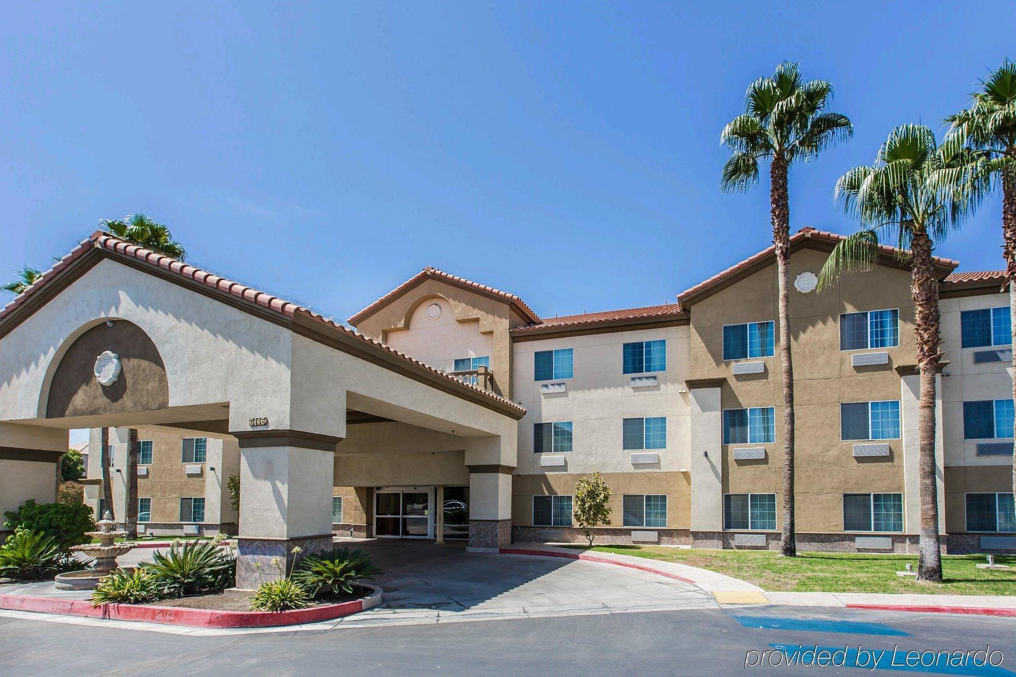 Comfort Suites Bakersfield Kültér fotó