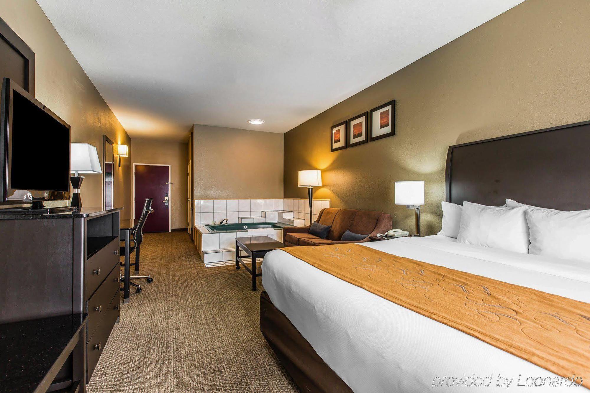 Comfort Suites Bakersfield Kültér fotó