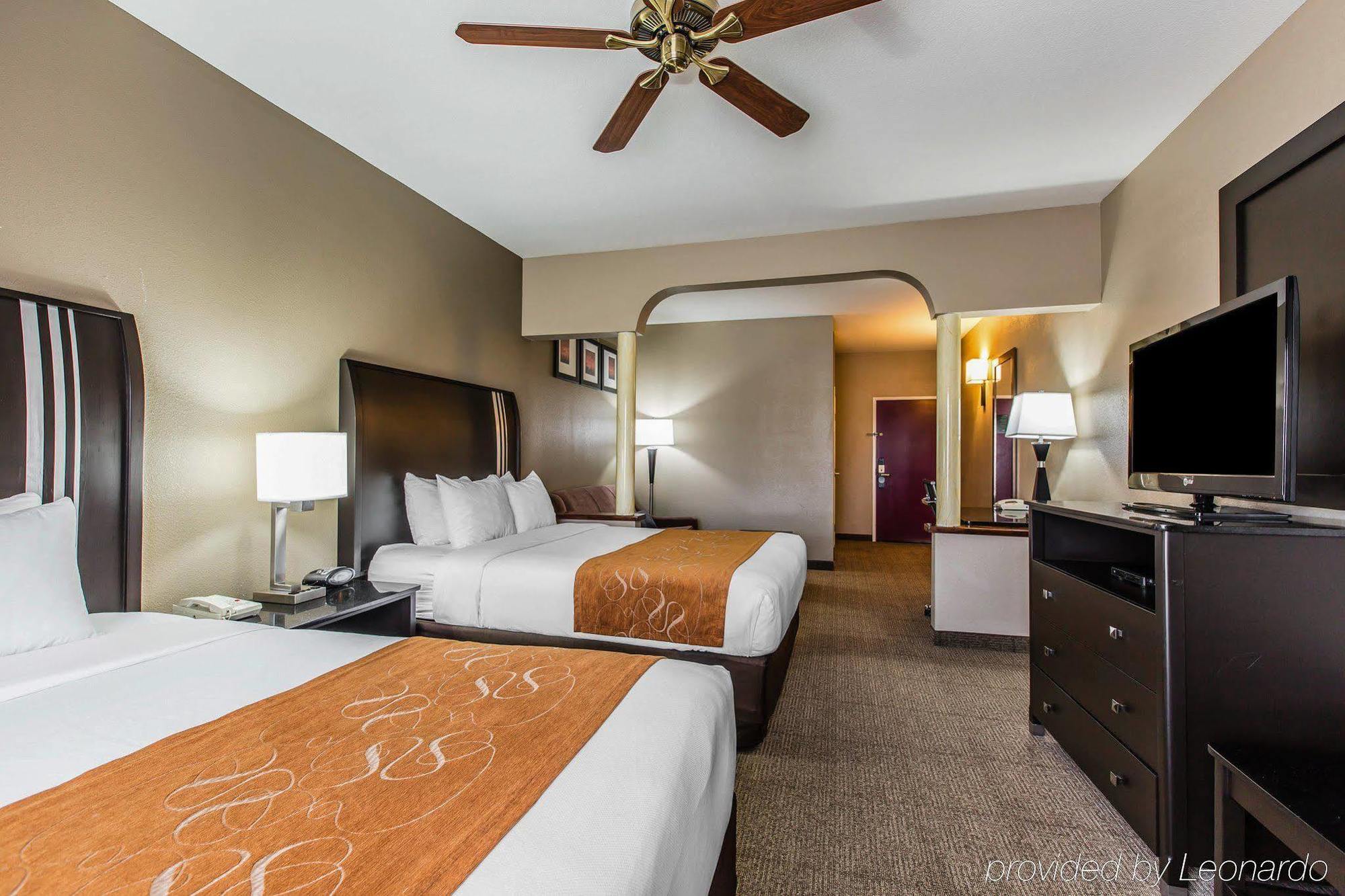 Comfort Suites Bakersfield Kültér fotó