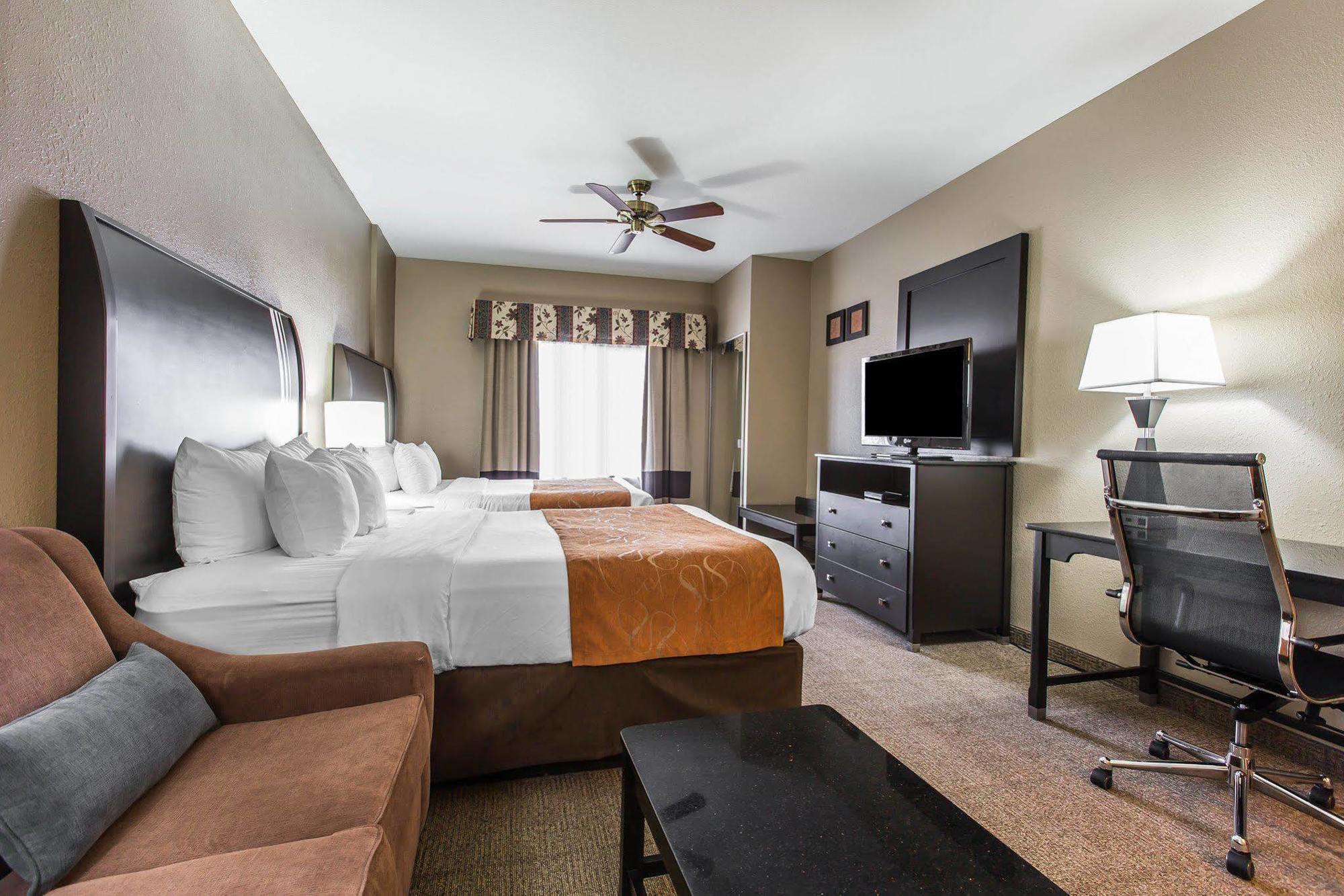 Comfort Suites Bakersfield Kültér fotó